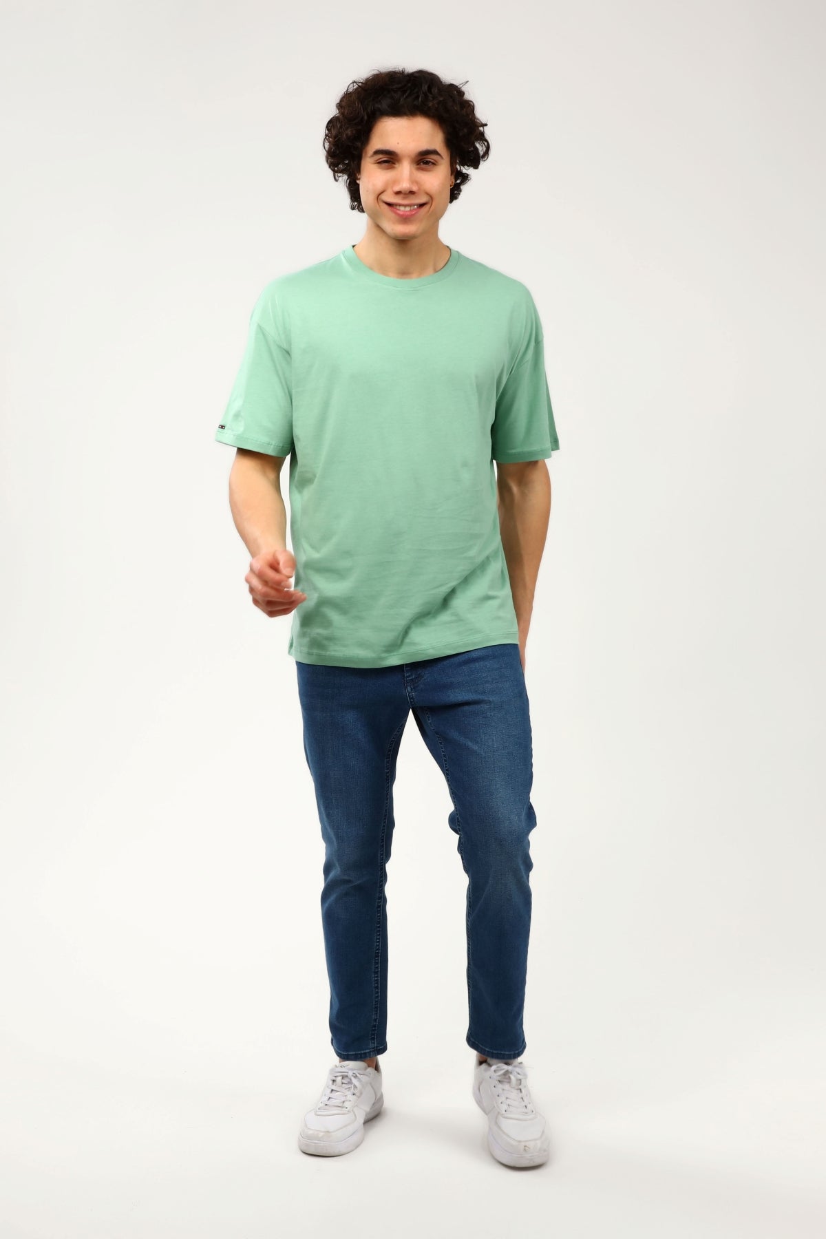 бадемово-зелен-тениска-10-over-1