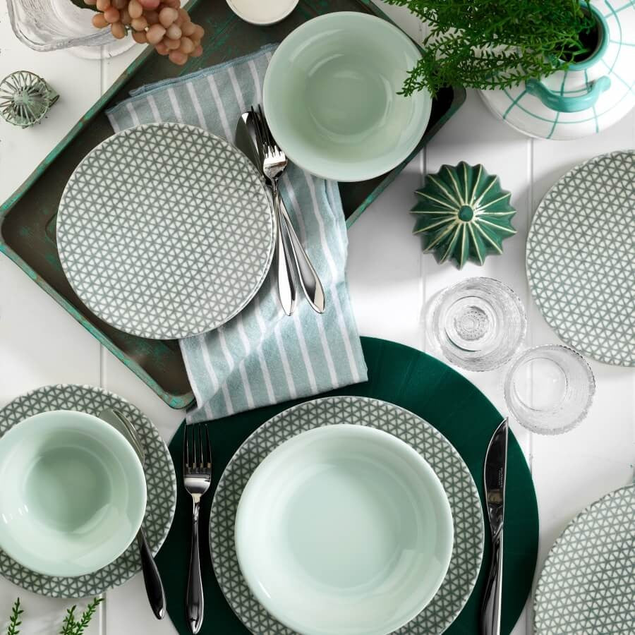 зелен-бял-сервиз-за-хранене-15-710ktp2735-0