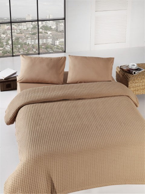 ДВОЙНO ПИКЕ