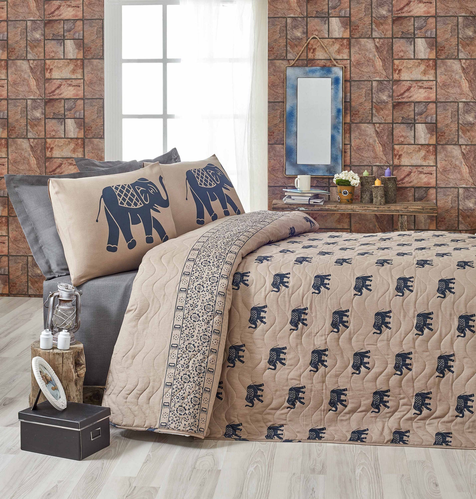 КОМПЛЕКТИ И ПОКРИВАЛА