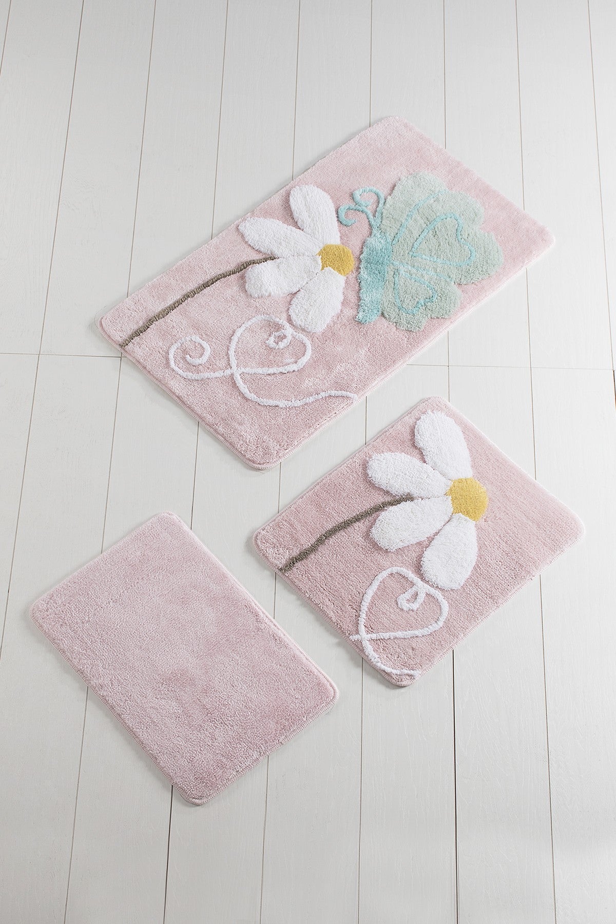 КОМПЛЕКТ ПОСТЕЛКИ ЗА БАНЯ (3 БРОЯ)