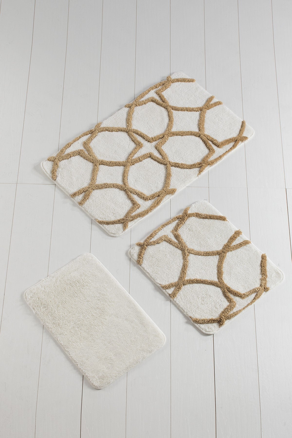 КОМПЛЕКТ ПОСТЕЛКИ ЗА БАНЯ (3 БРОЯ)