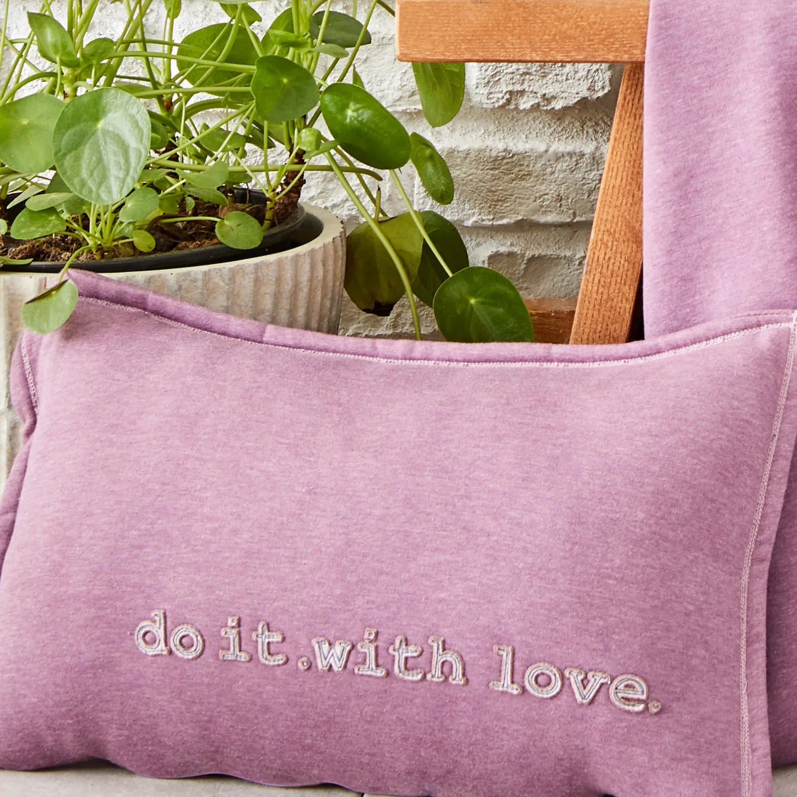 люляк-декоративна-възглавница-22-8680214266212-0