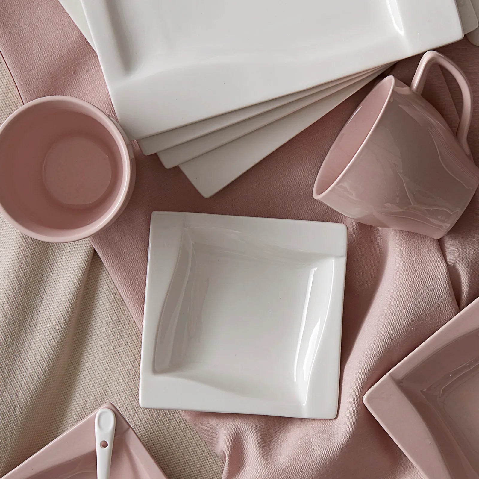 розов-сервиз-за-хранене-(32-части)-22-8697918587260-0