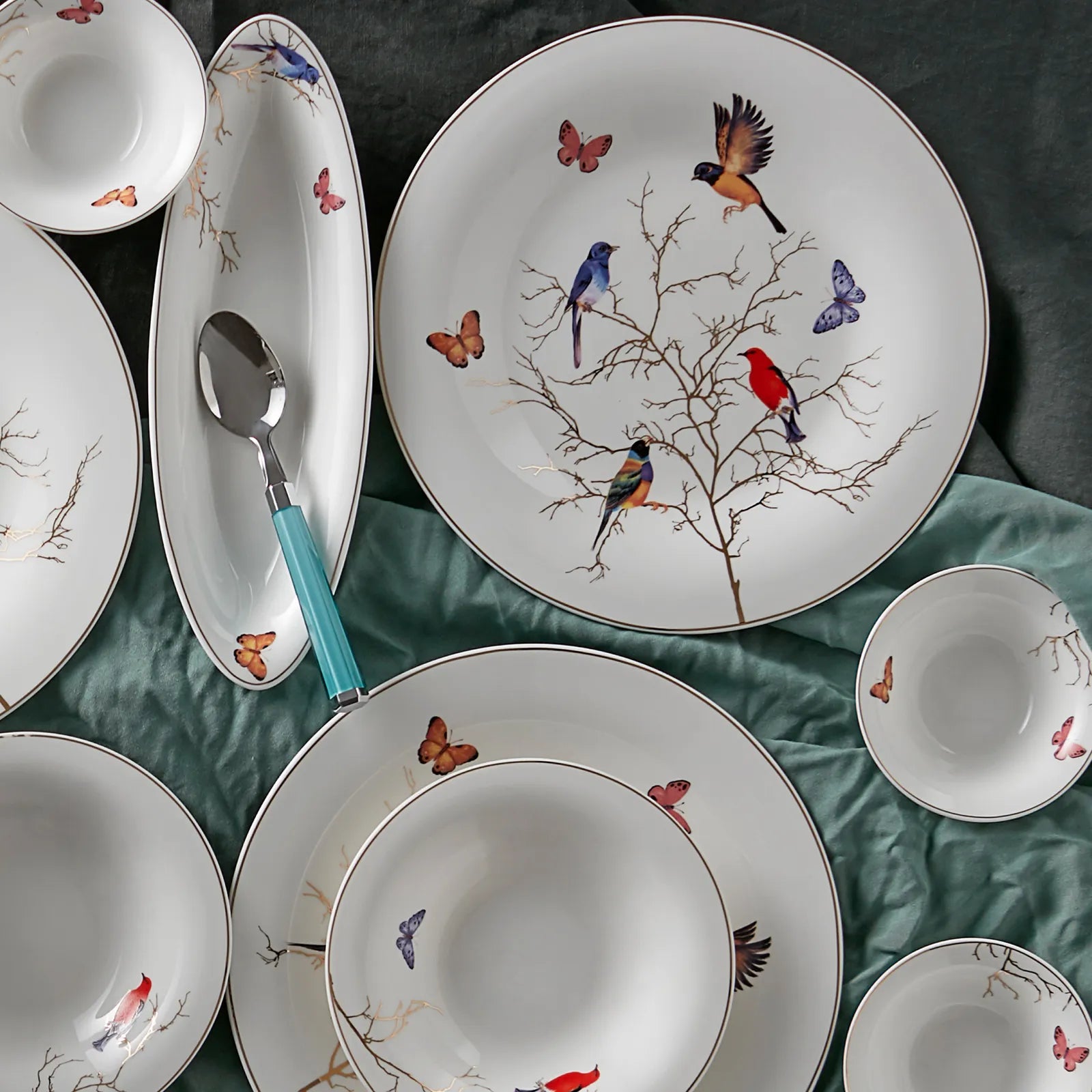 многоцветен-сервиз-за-хранене-(14-части)-22-8697918713645-0