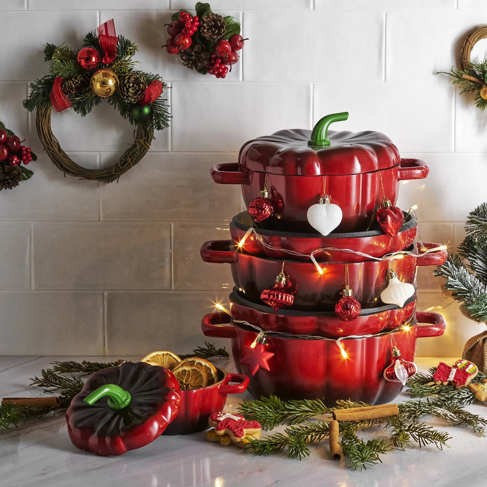 червен-тенджера-16см-22-8697918839154-0