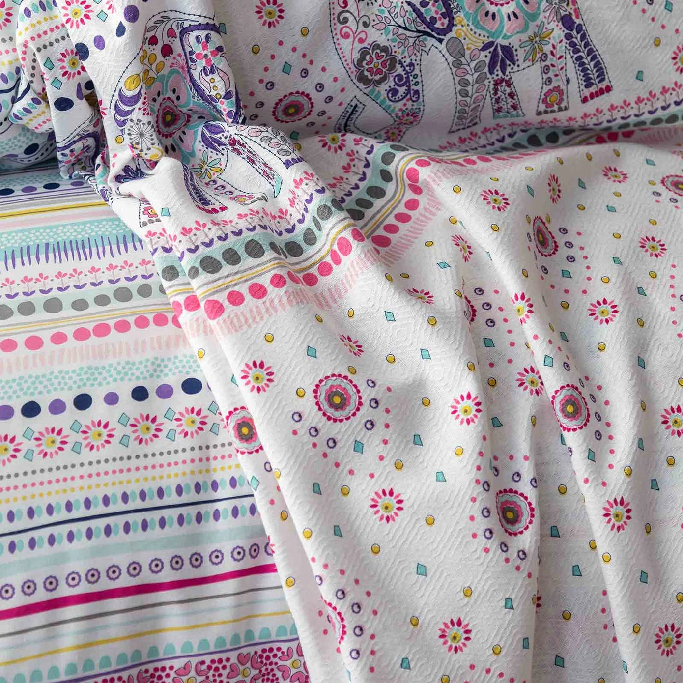 многоцветен-спален-комплект-(4-части)-22-8697918850104-0