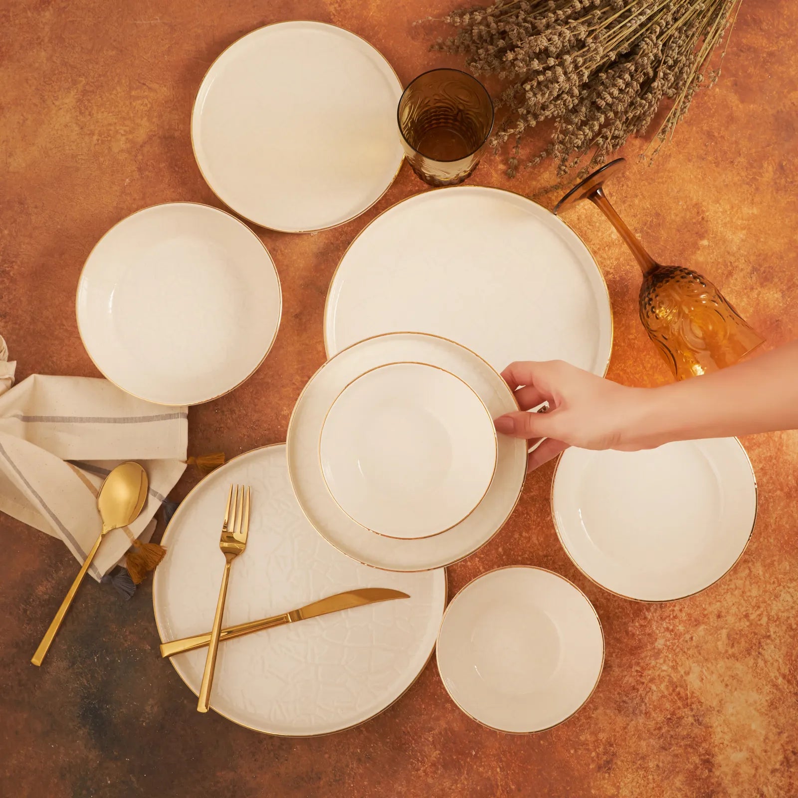 бял-сервиз-за-хранене-(24-части)-22-8697918952112-0