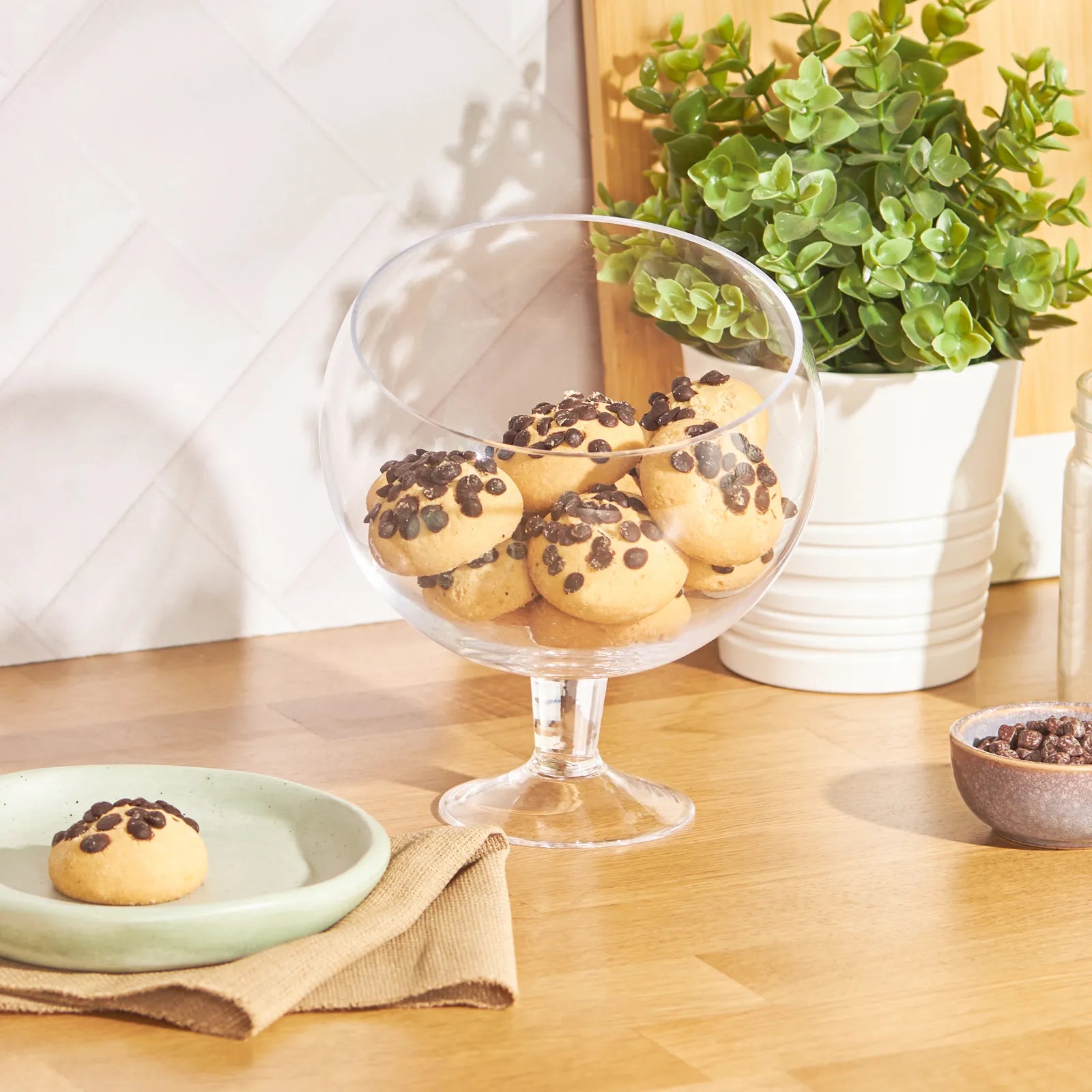 прозрачен-поднос-22-8697918956073-0