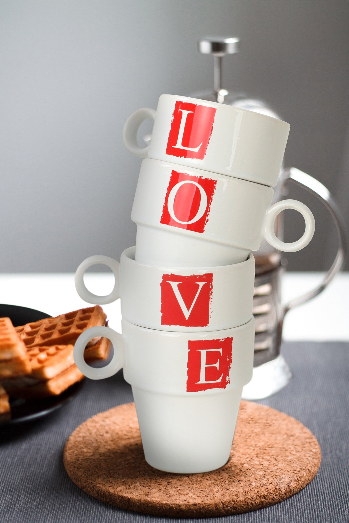 бял-червен-чаши-27-275krm1594-0