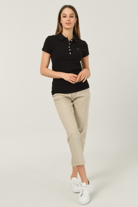 черен-тениска-с-яка-29-10121-2