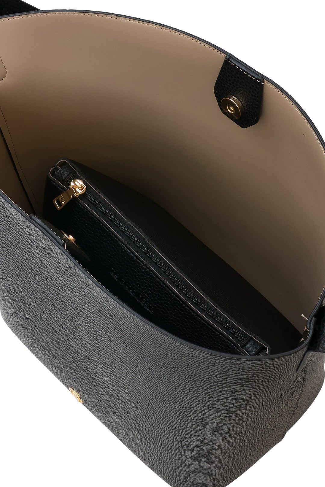 черен-чанта-8-us25535-2