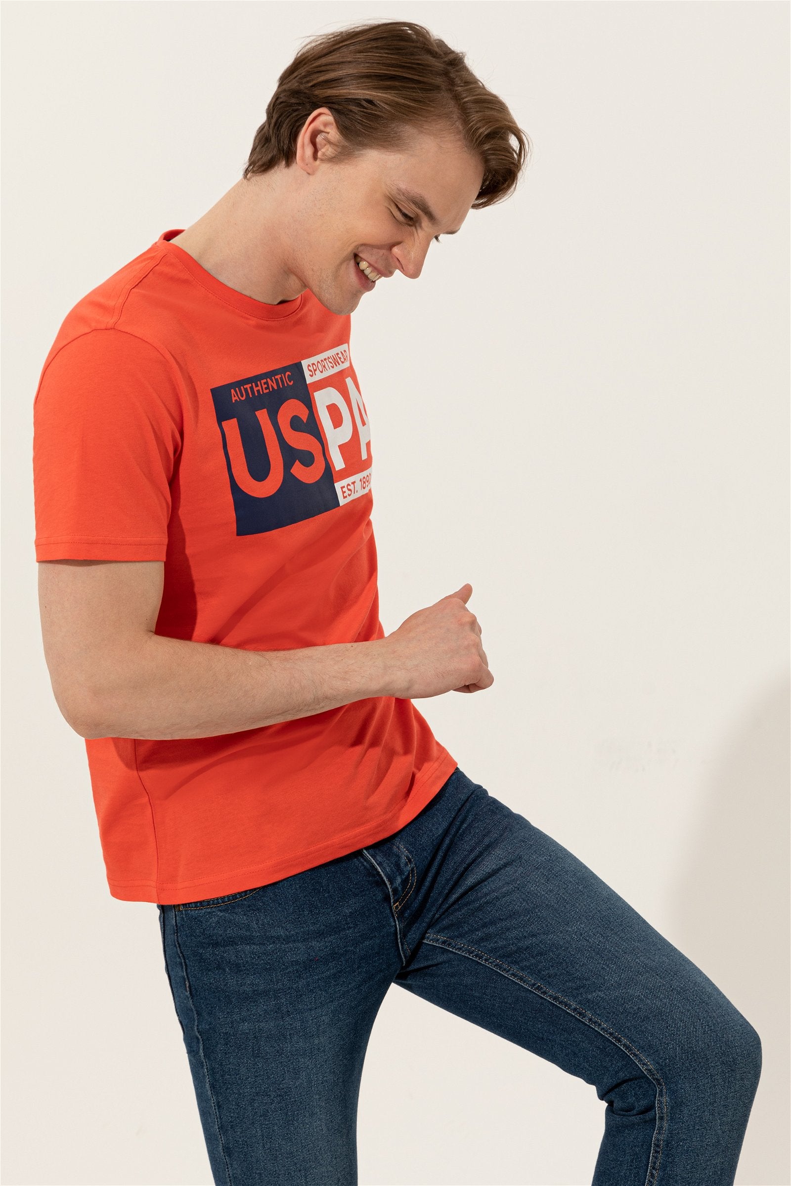 ярко-червено-тениска-8-1358325-1