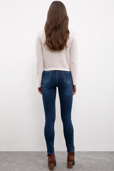 тъмно-син-дънки-8-1129957-2