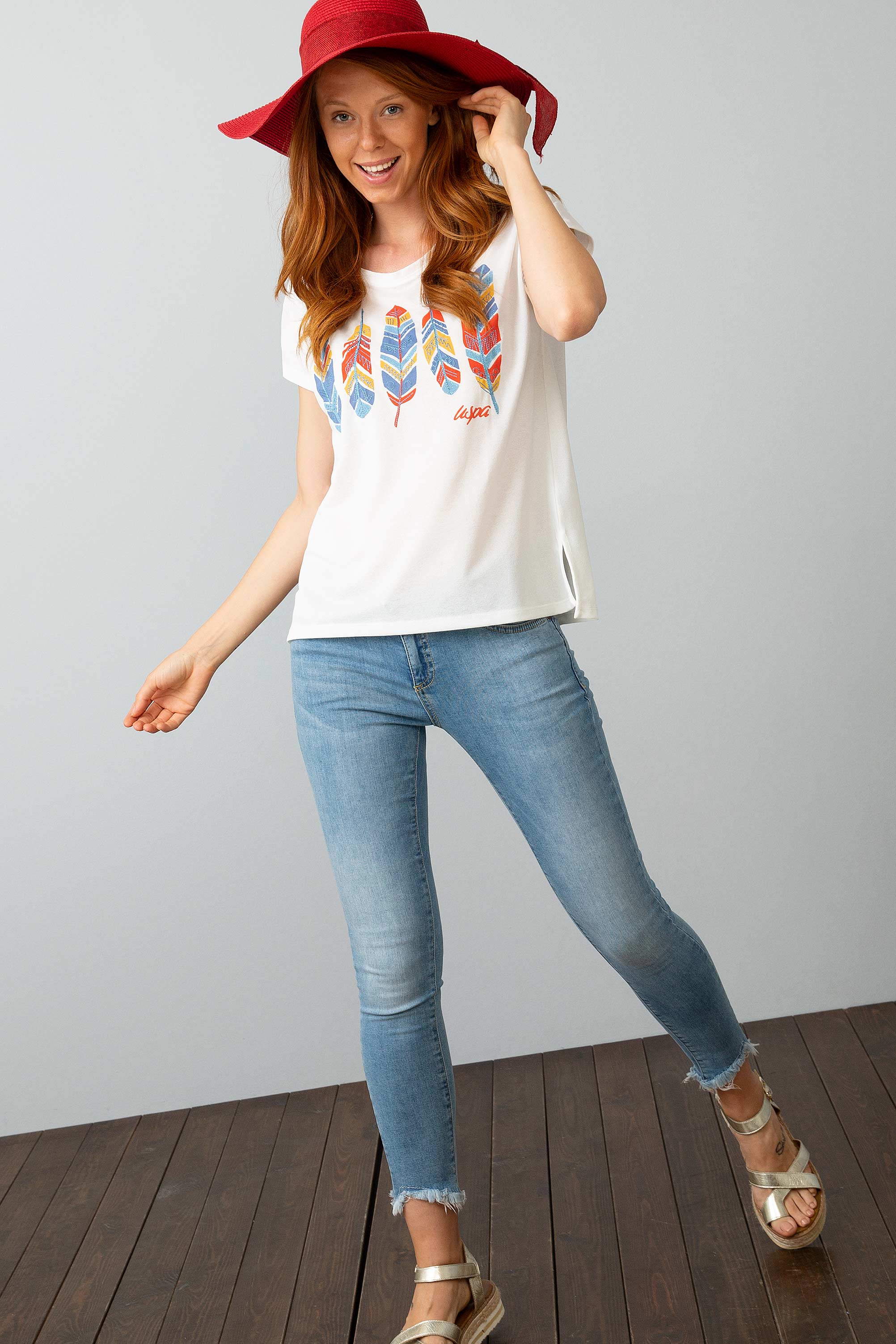 бял-тениска-8-568978-2