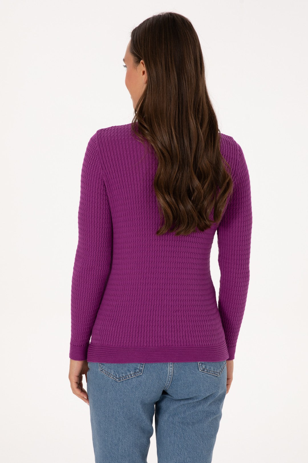 теменуга-пуловер-бейсик-8-2226393-2