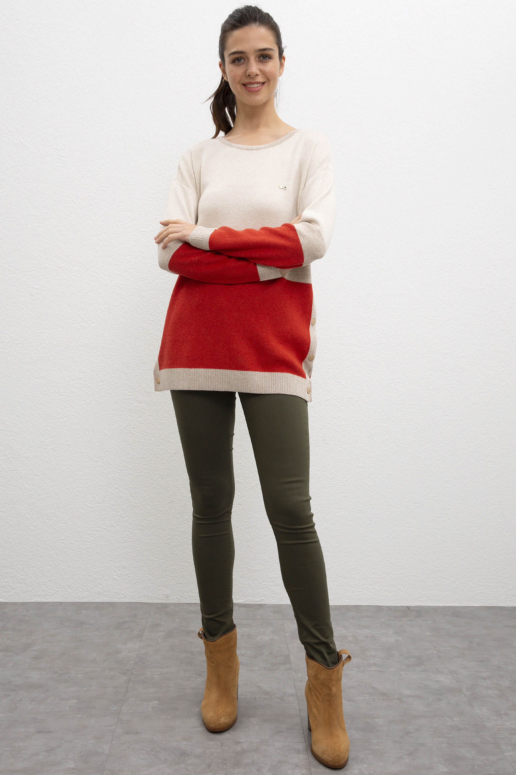 оранжев-пуловер-8-834466-2