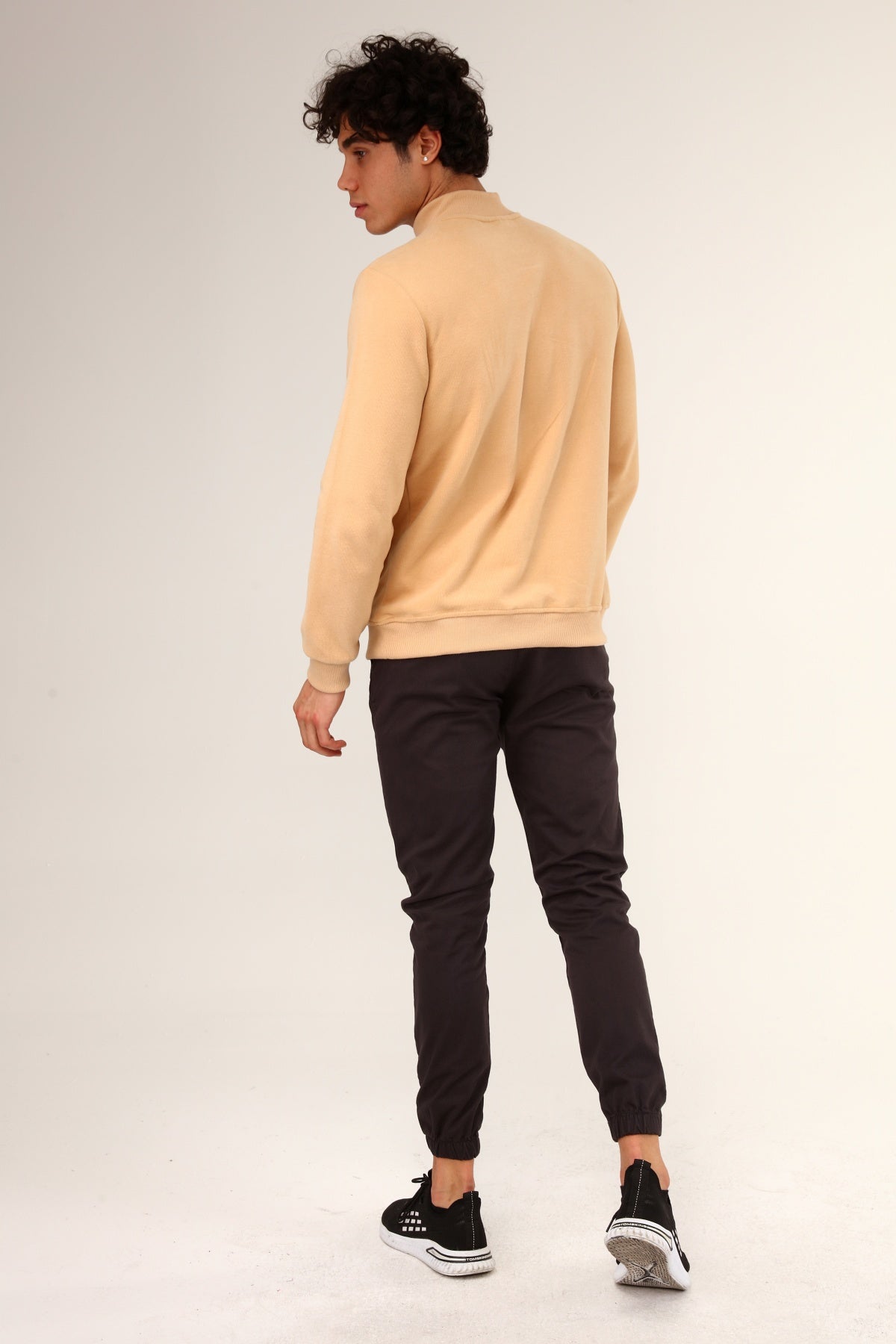 антрацит-панталон-чино-10-jogger02-aw21-1