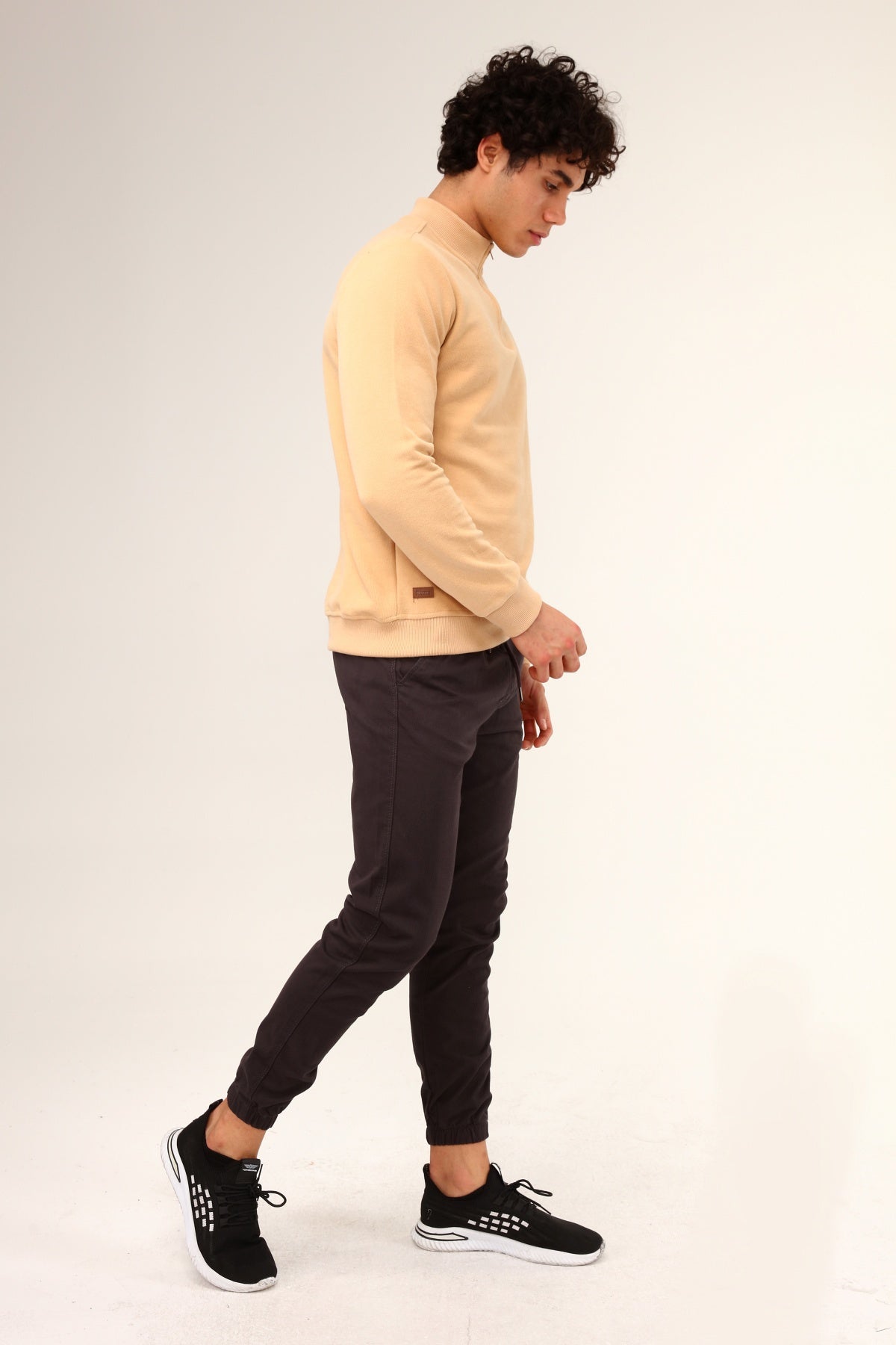 антрацит-панталон-чино-10-jogger02-aw21-1