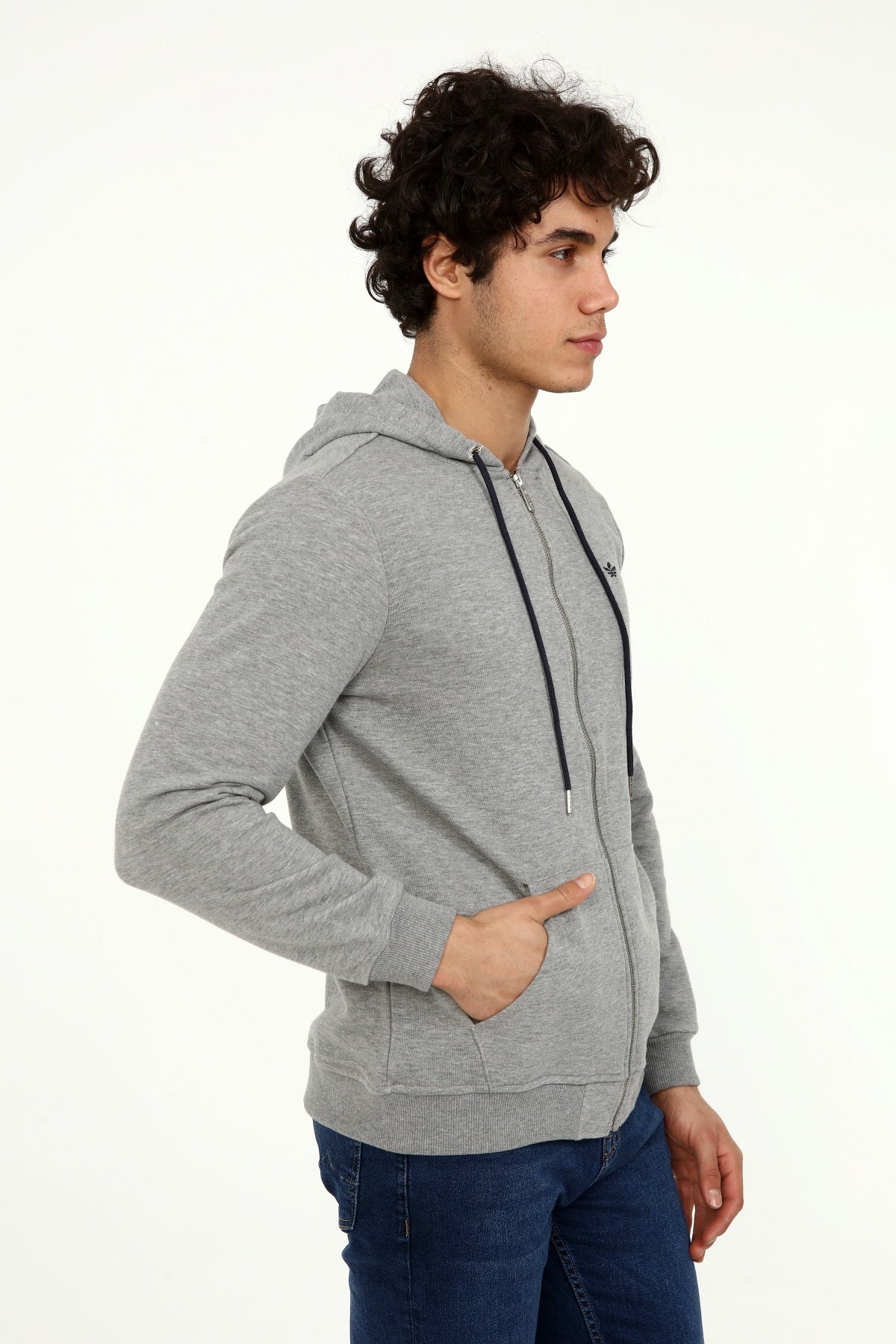 антрацит-суитчър-10-dusty-1