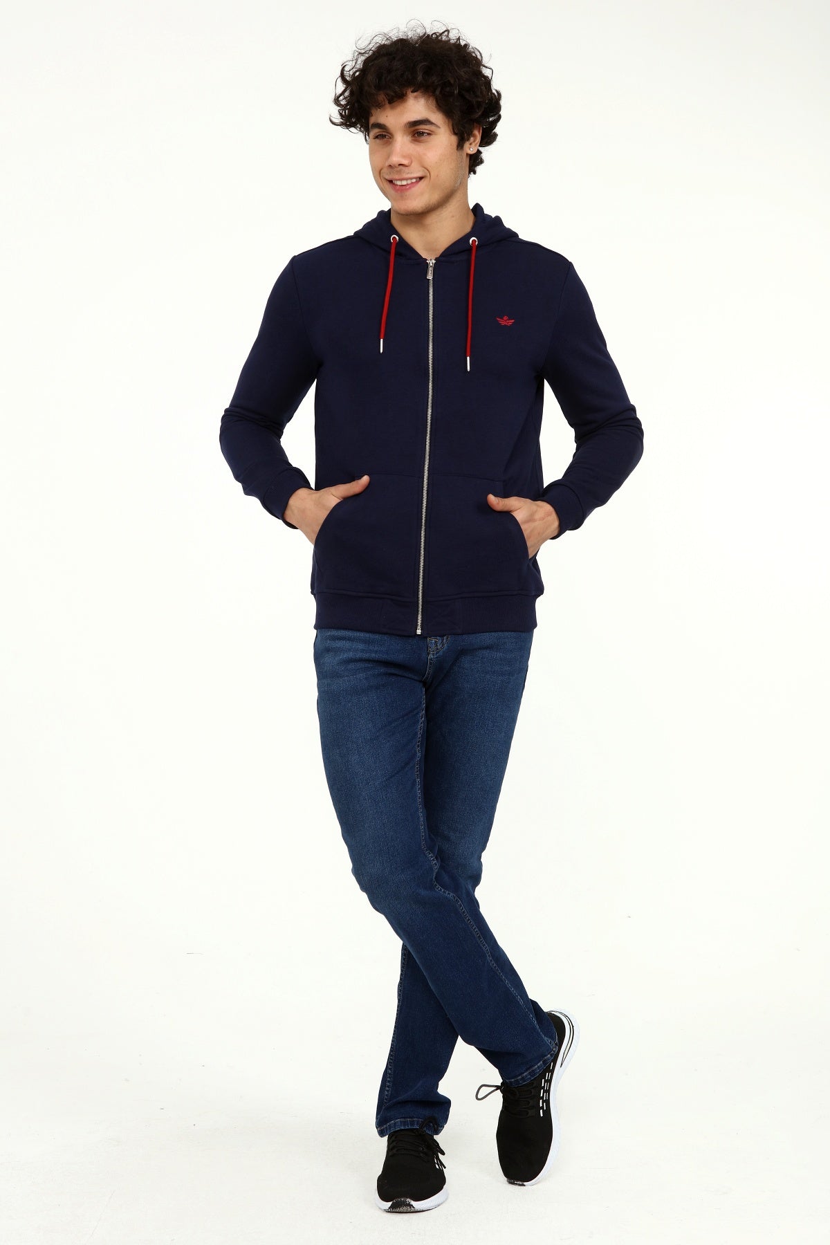 тъм.син-суитчър-10-dusty-1