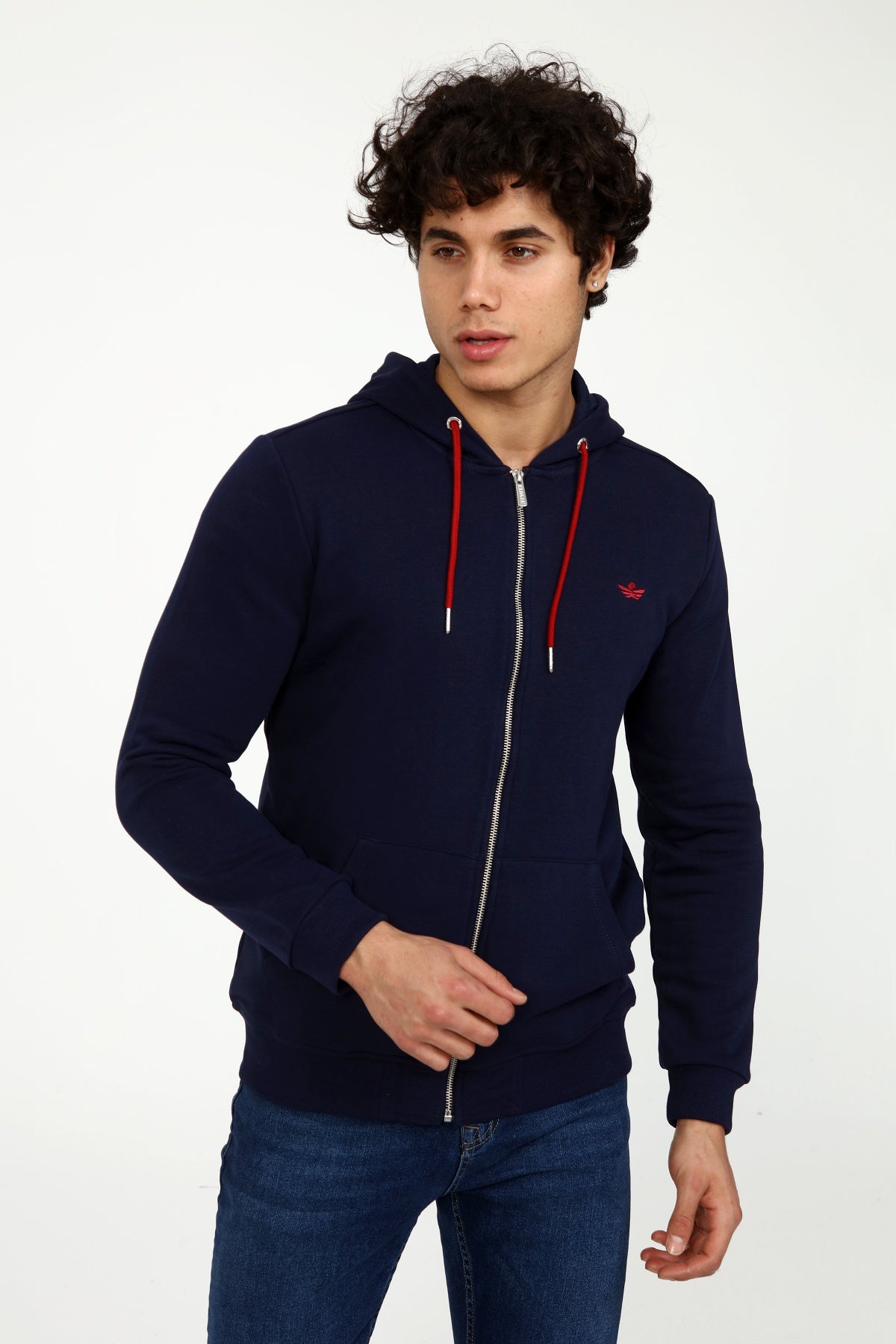 тъм.син-суитчър-10-dusty-1