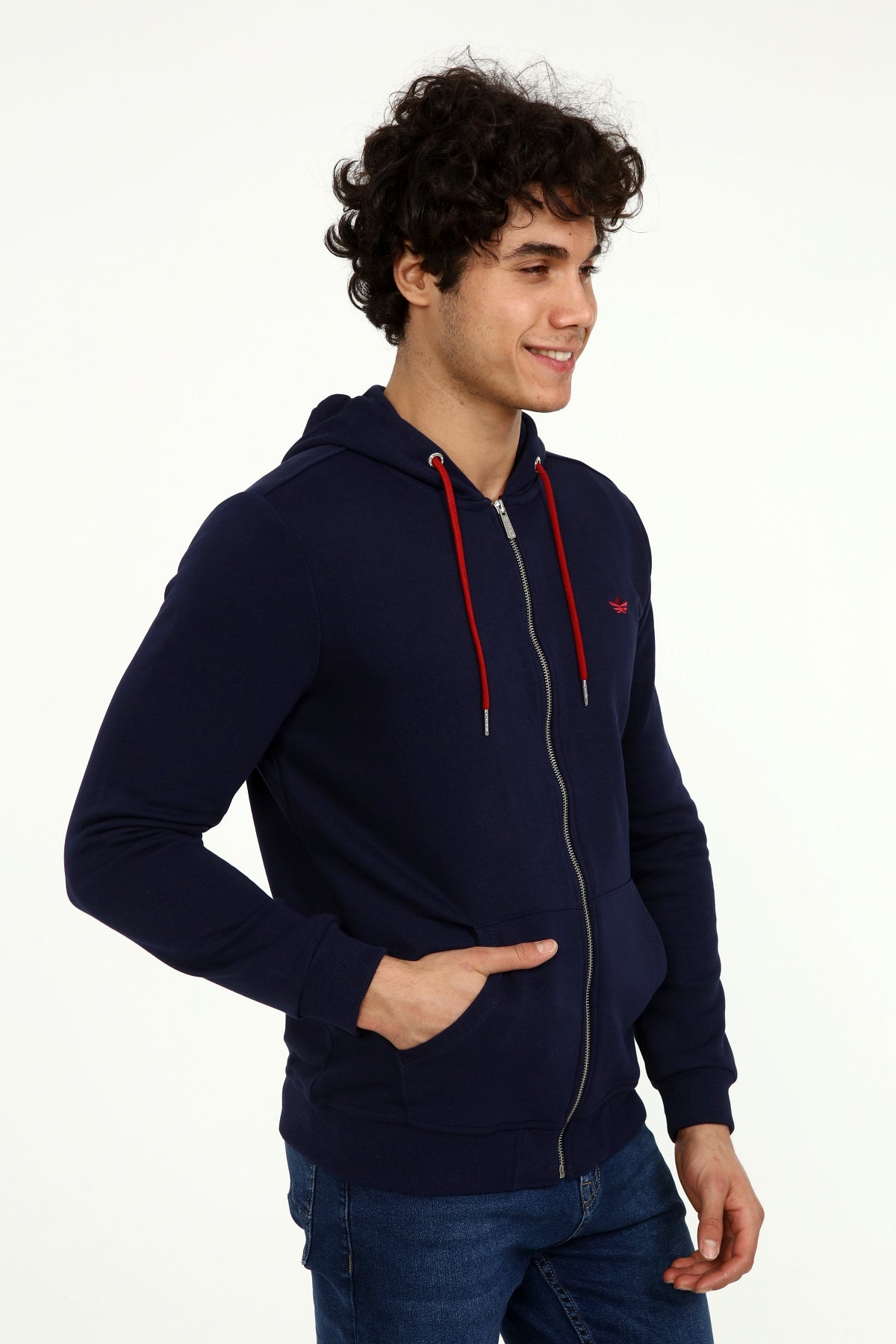 тъм.син-суитчър-10-dusty-1