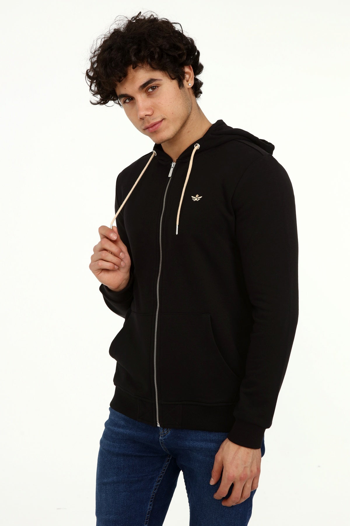 черен-суитчър-10-dusty-1