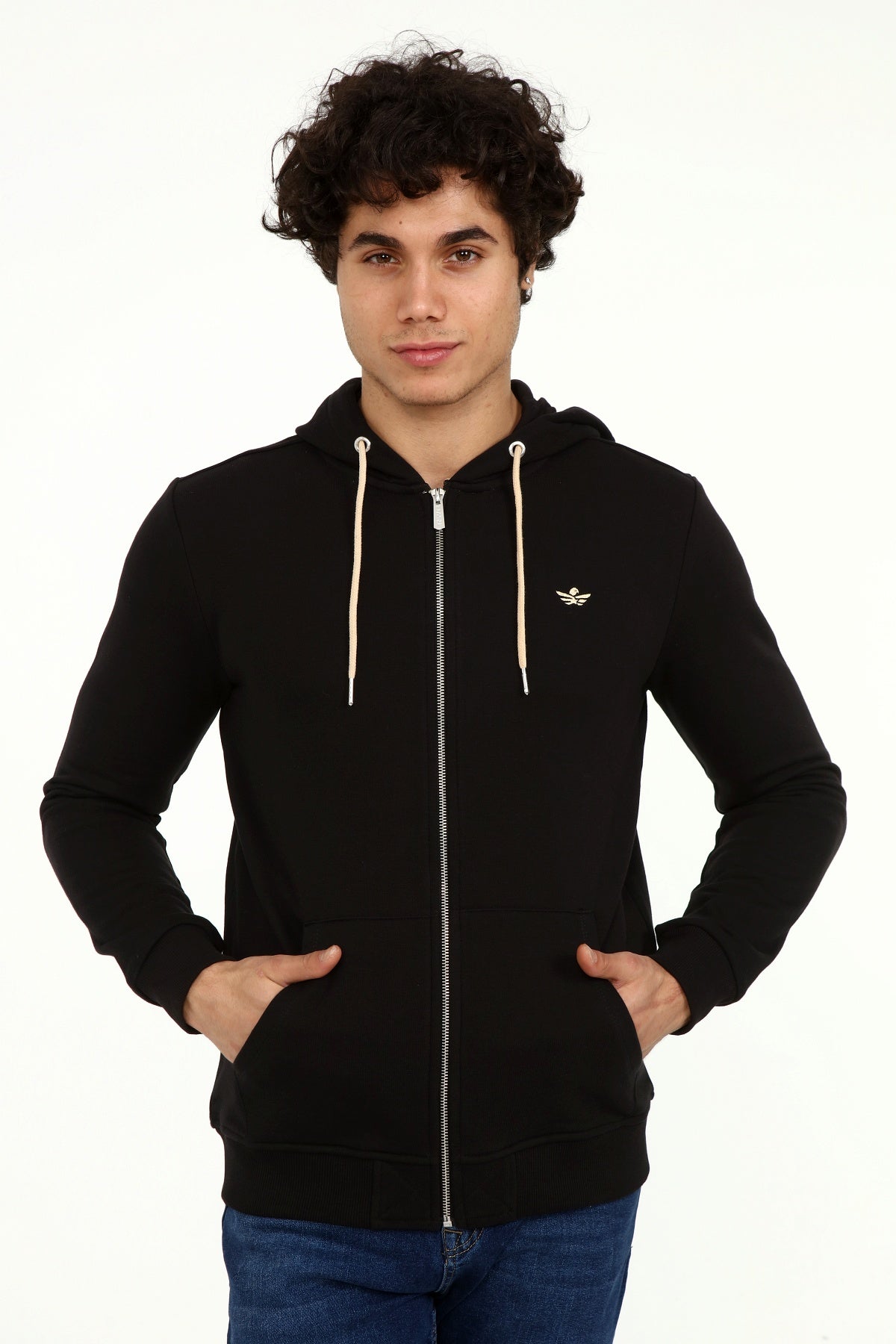 черен-суитчър-10-dusty-1