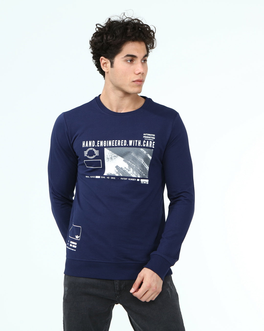 тъм.син-суитчър-10-alfredo-1