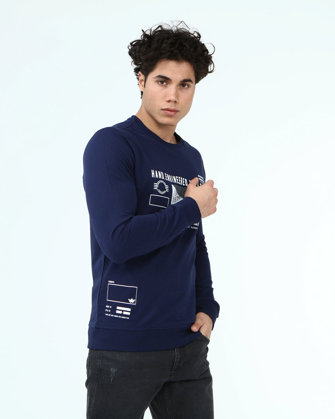 тъм.син-суитчър-10-alfredo-1