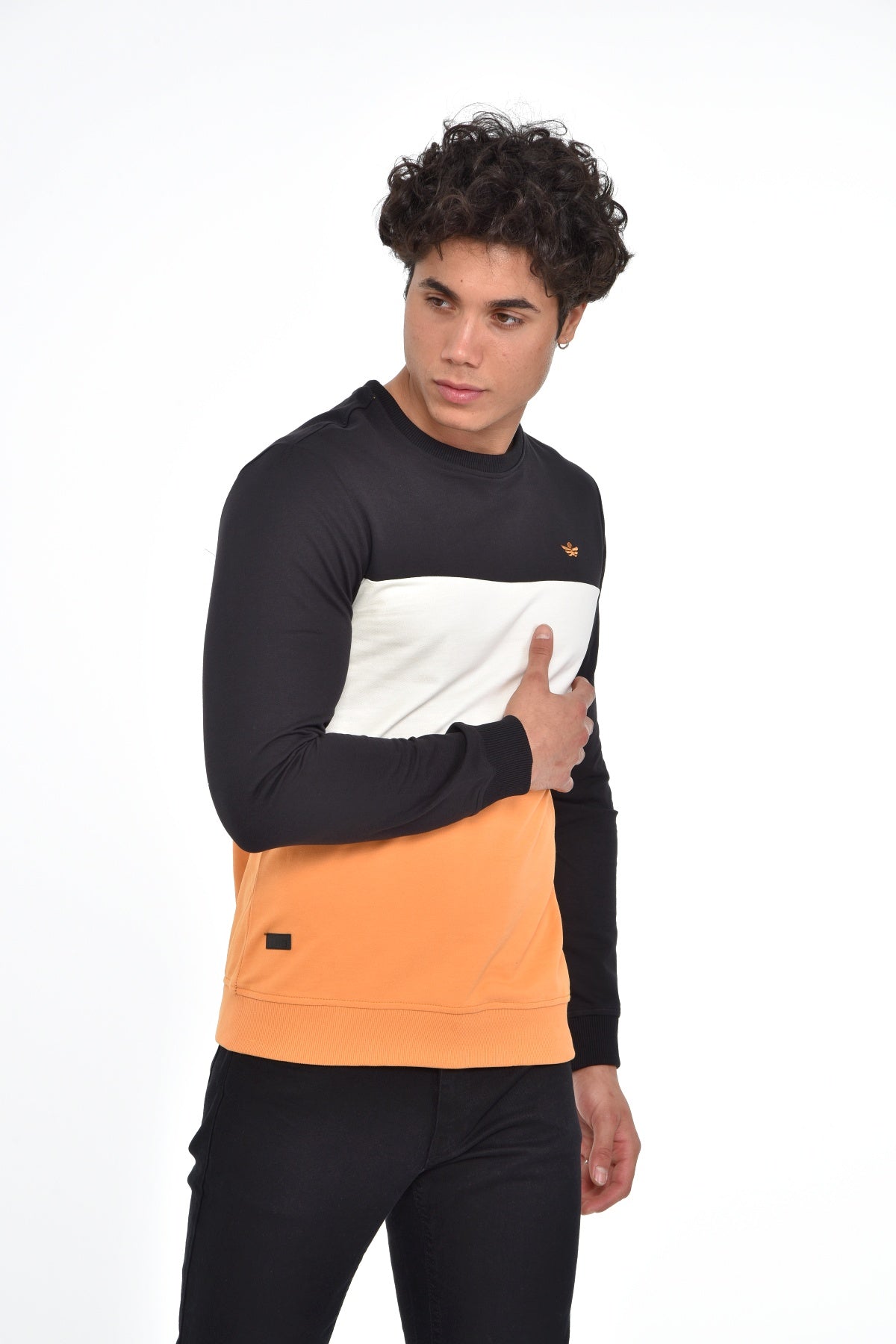 черен-суитчър-10-axel-1