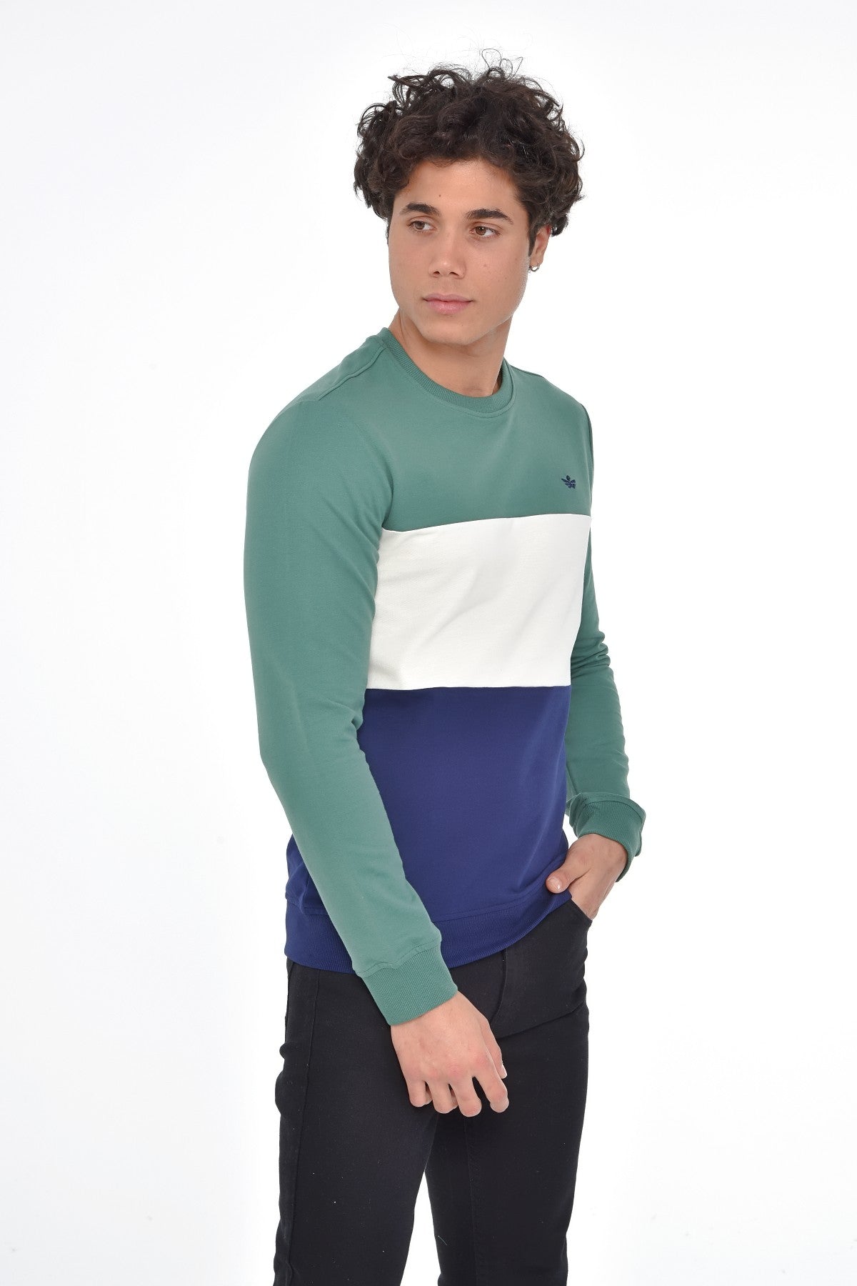 тъмно-зелен-суитчър-10-axel-1