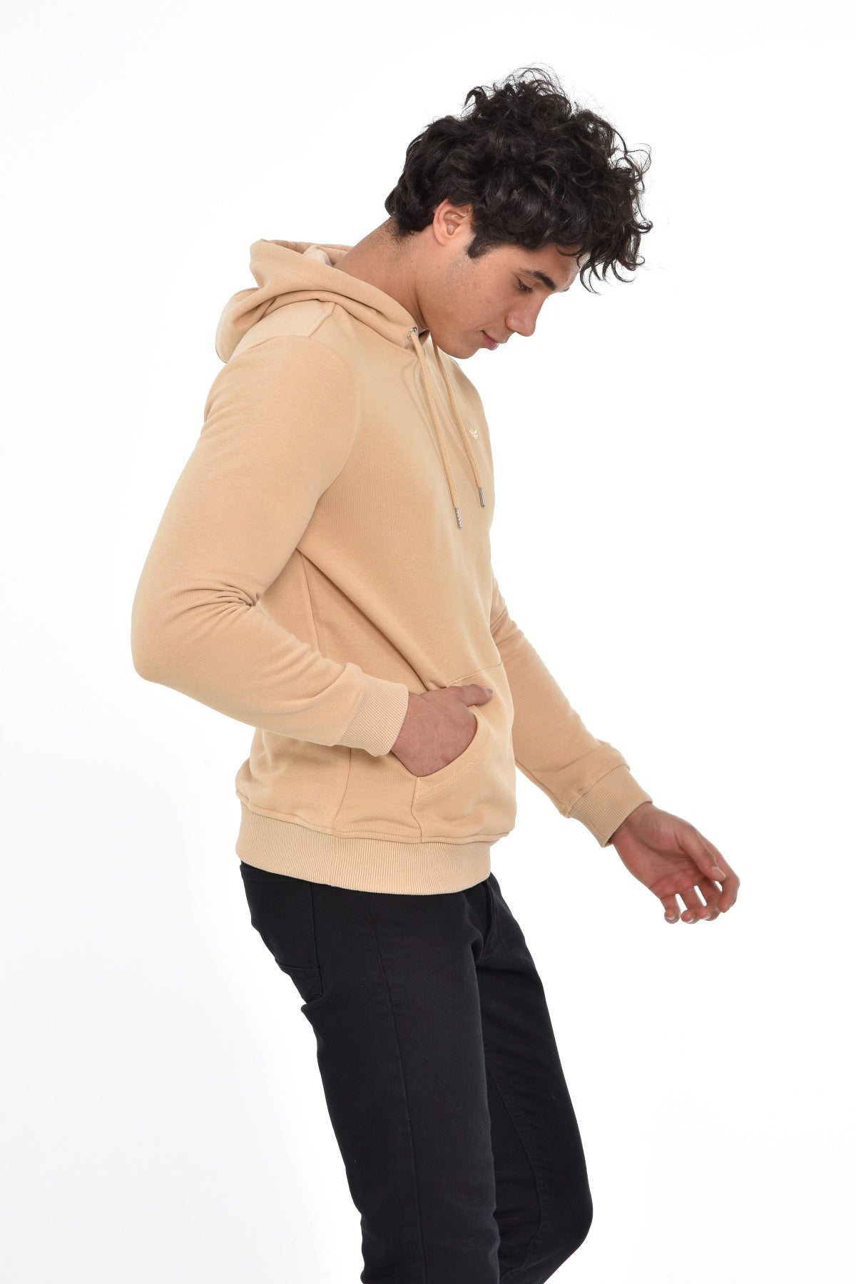 бежов-суитчър-10-david-1