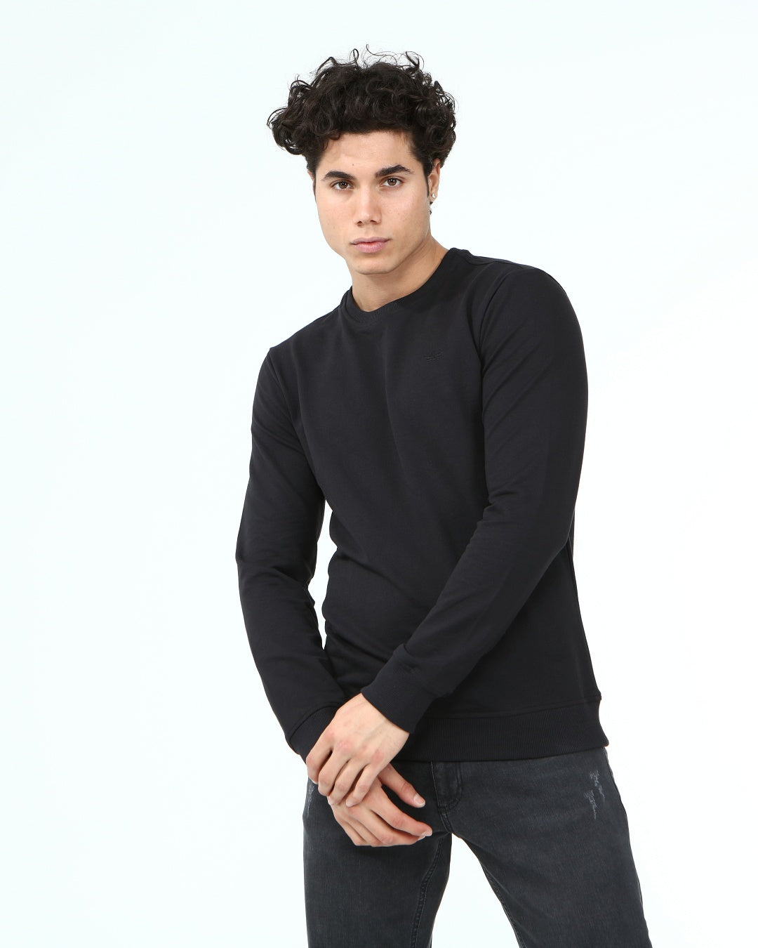 черен-суитчър-10-dennis-1