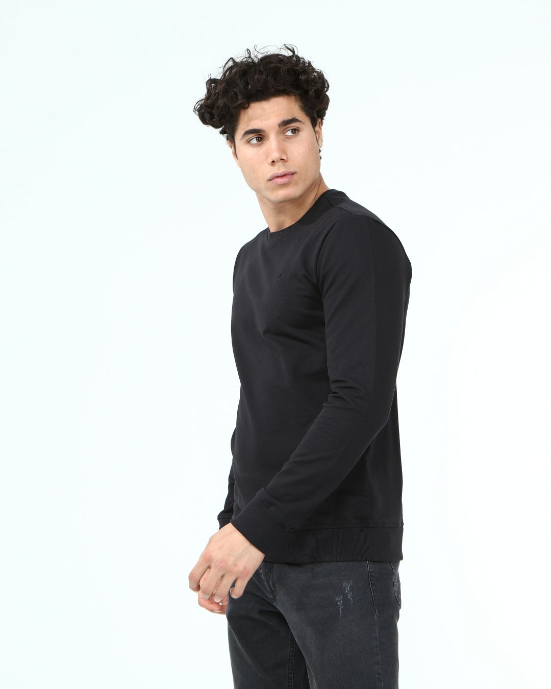 черен-суитчър-10-dennis-1