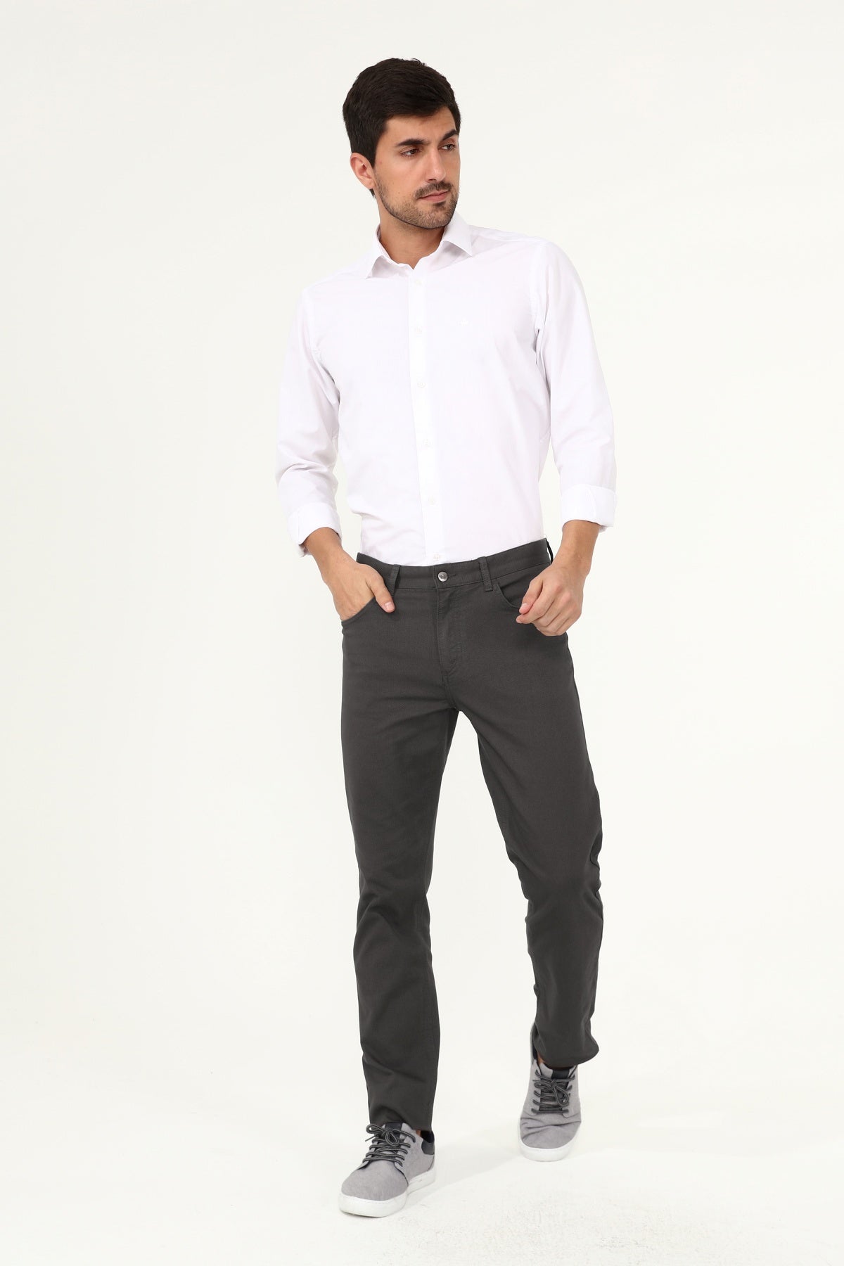 антрацит-панталон-чино-10-jake01-aw21-1