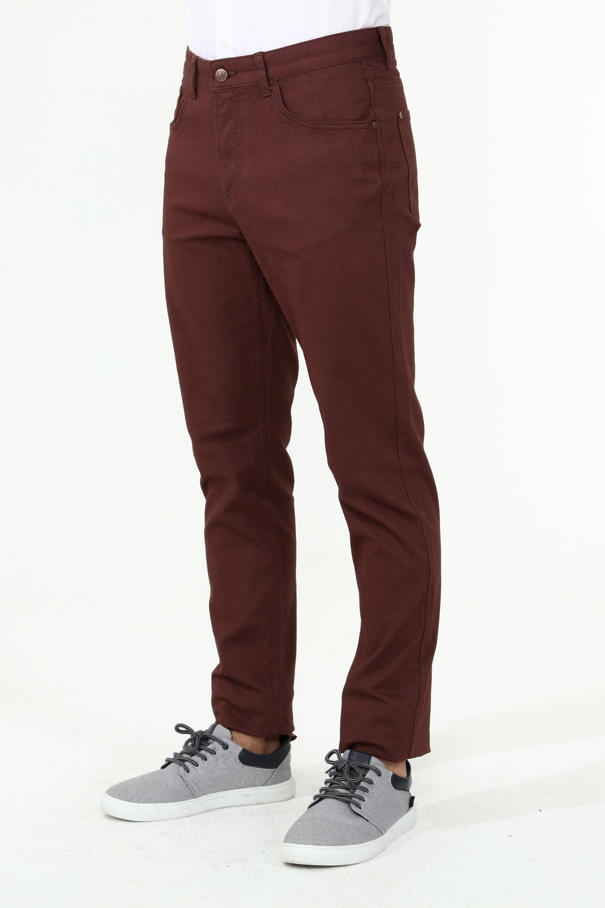 бордо-панталон-чино-10-jake01-aw21-1