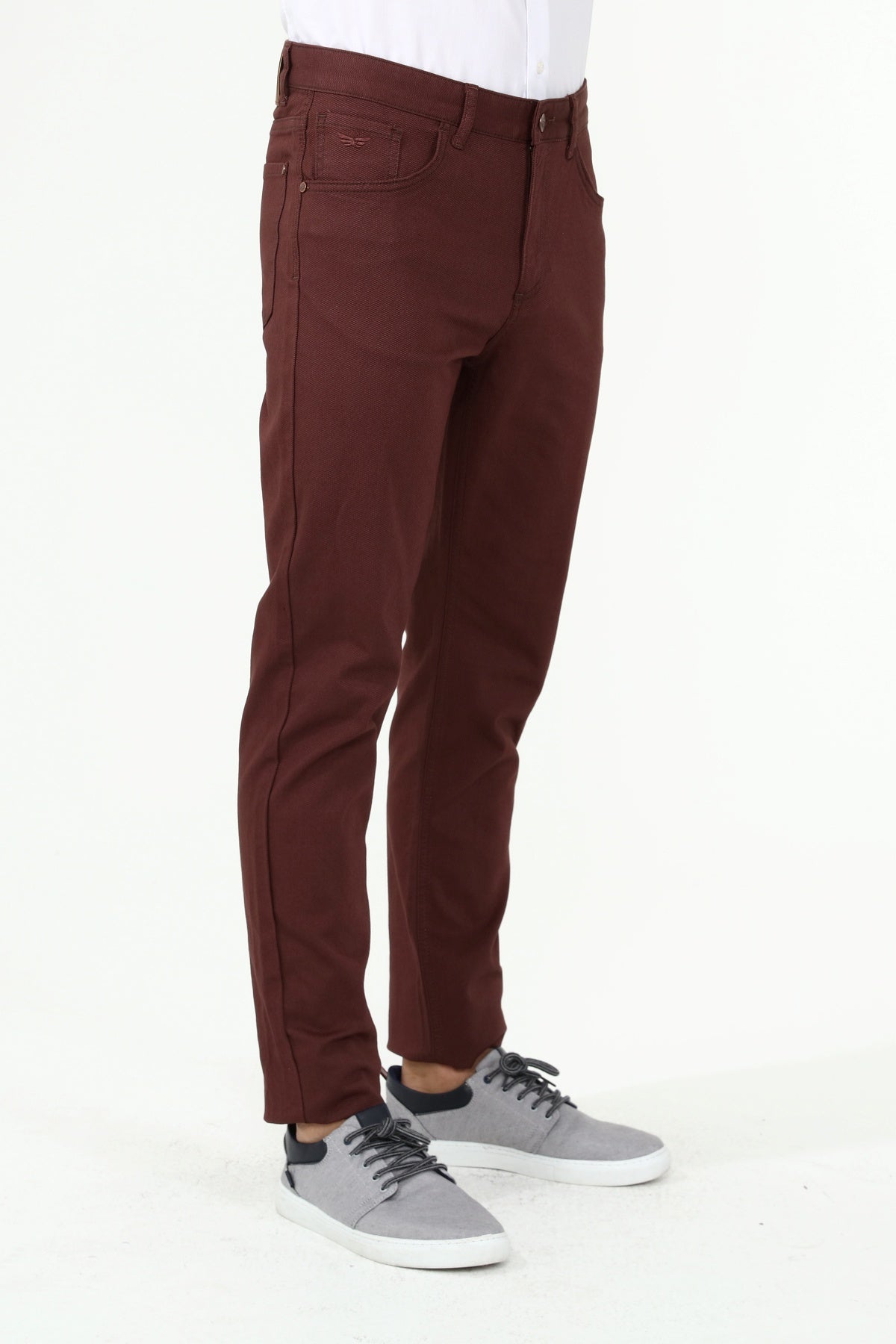 бордо-панталон-чино-10-jake01-aw21-1