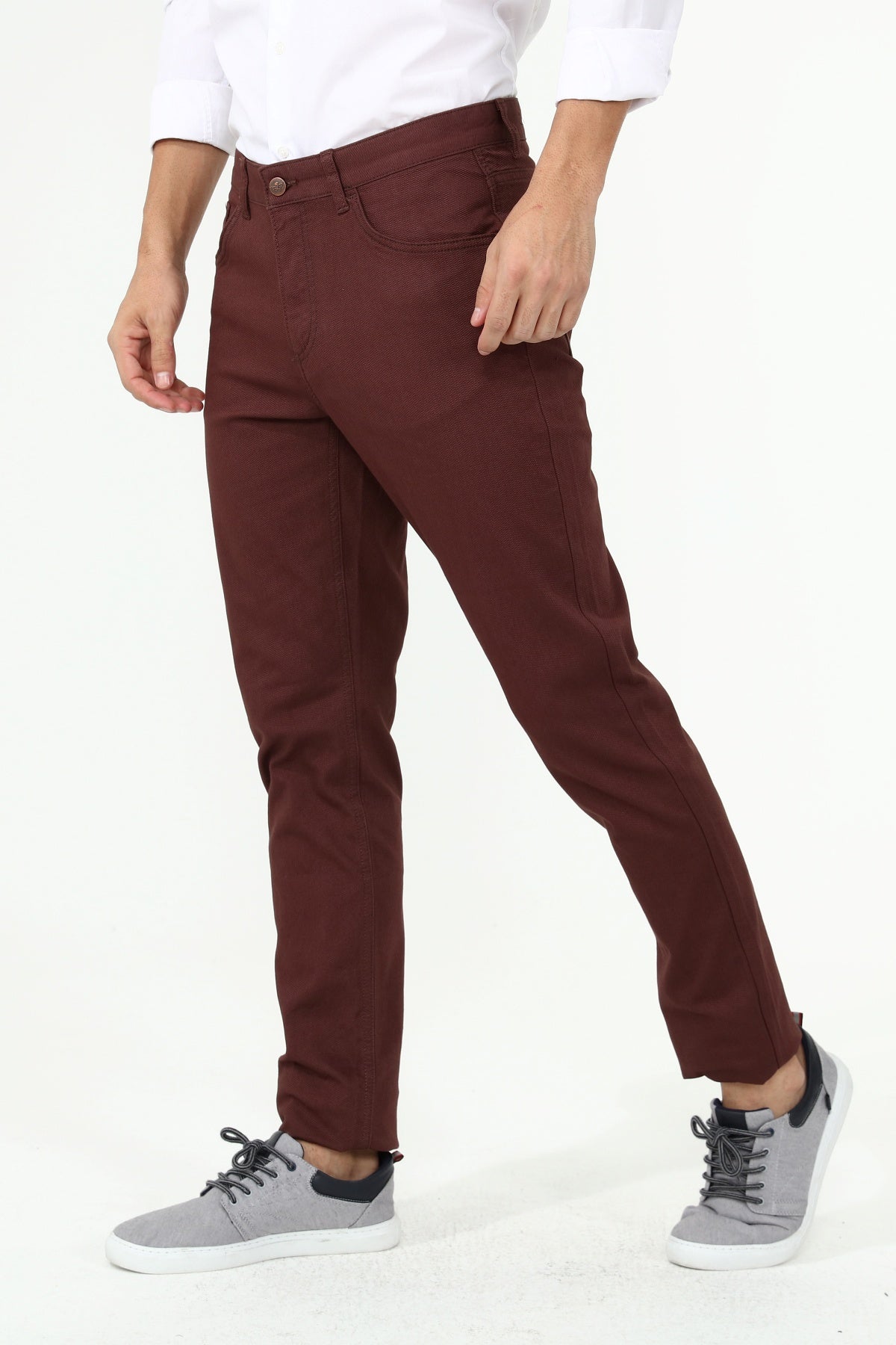 бордо-панталон-чино-10-jake01-aw21-1