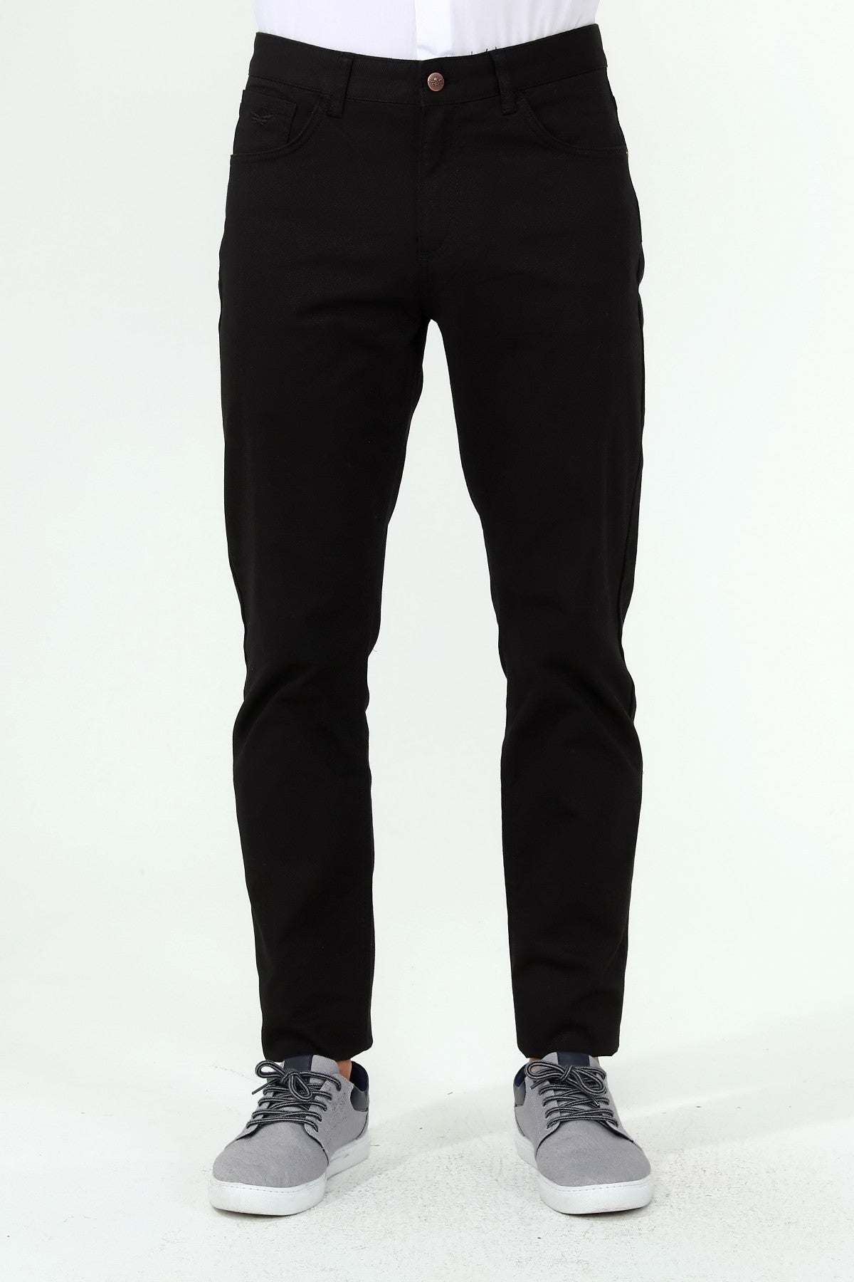черен-панталон-чино-10-jake01-aw21-1