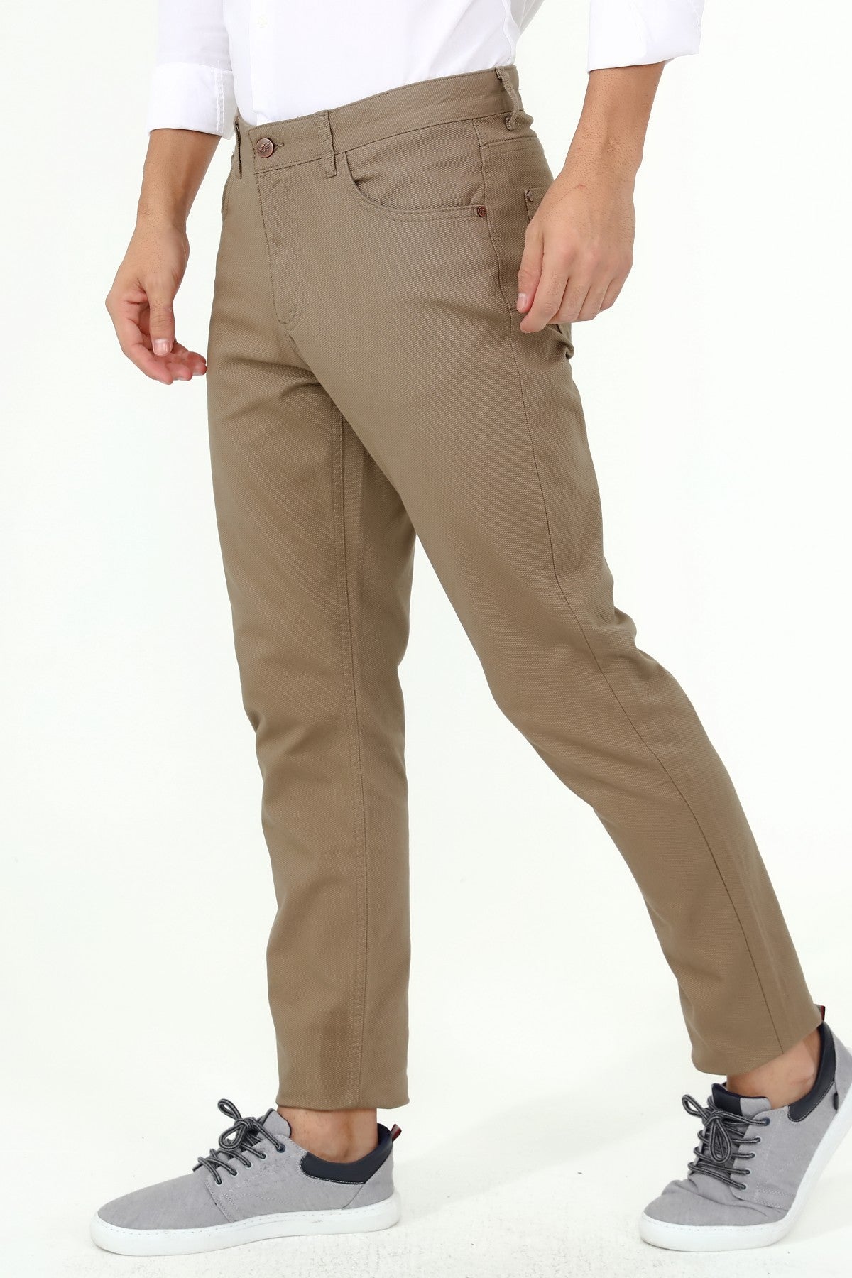 визон-панталон-чино-10-jake01-aw21-1