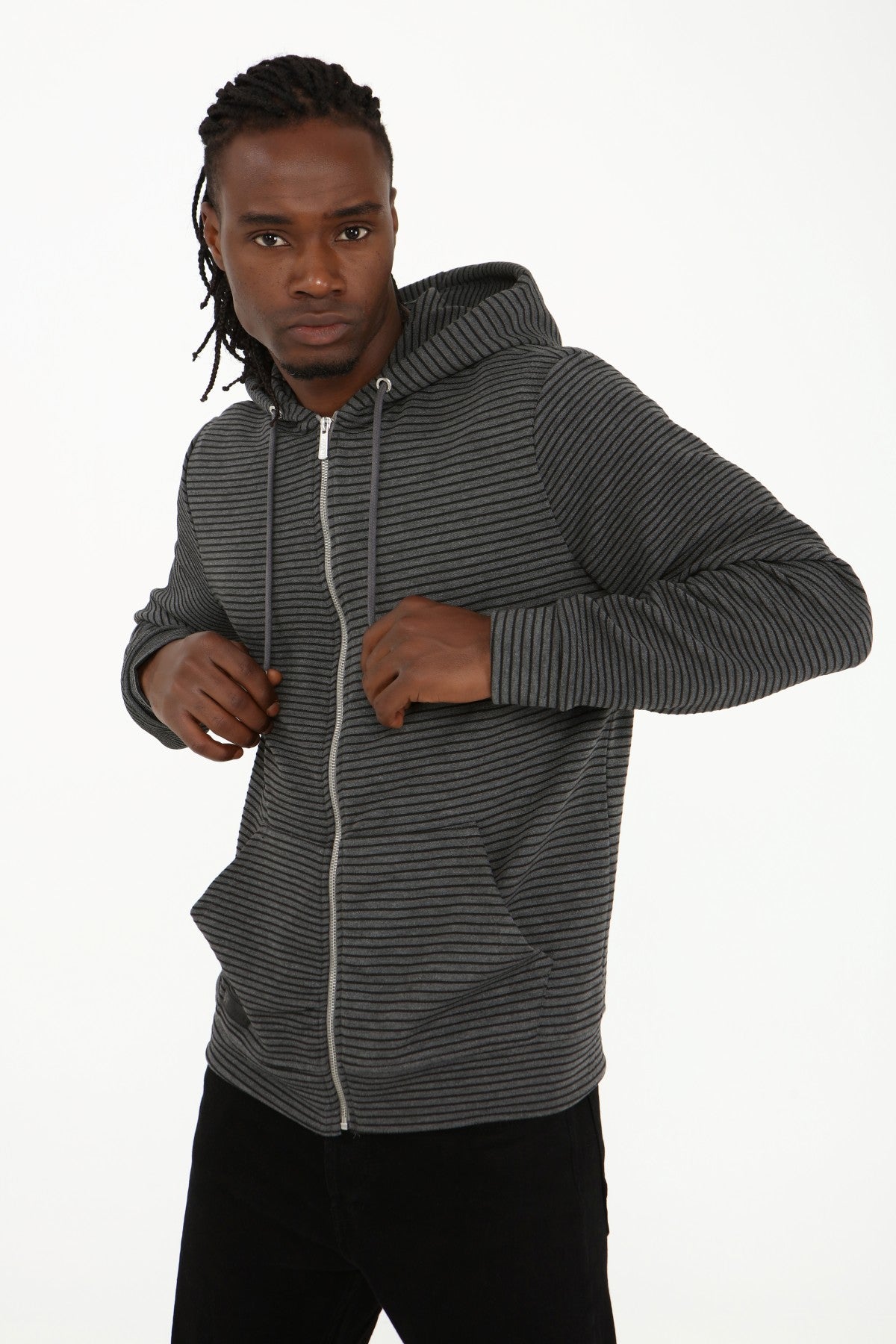 антрацит-суитчър-10-juno-1