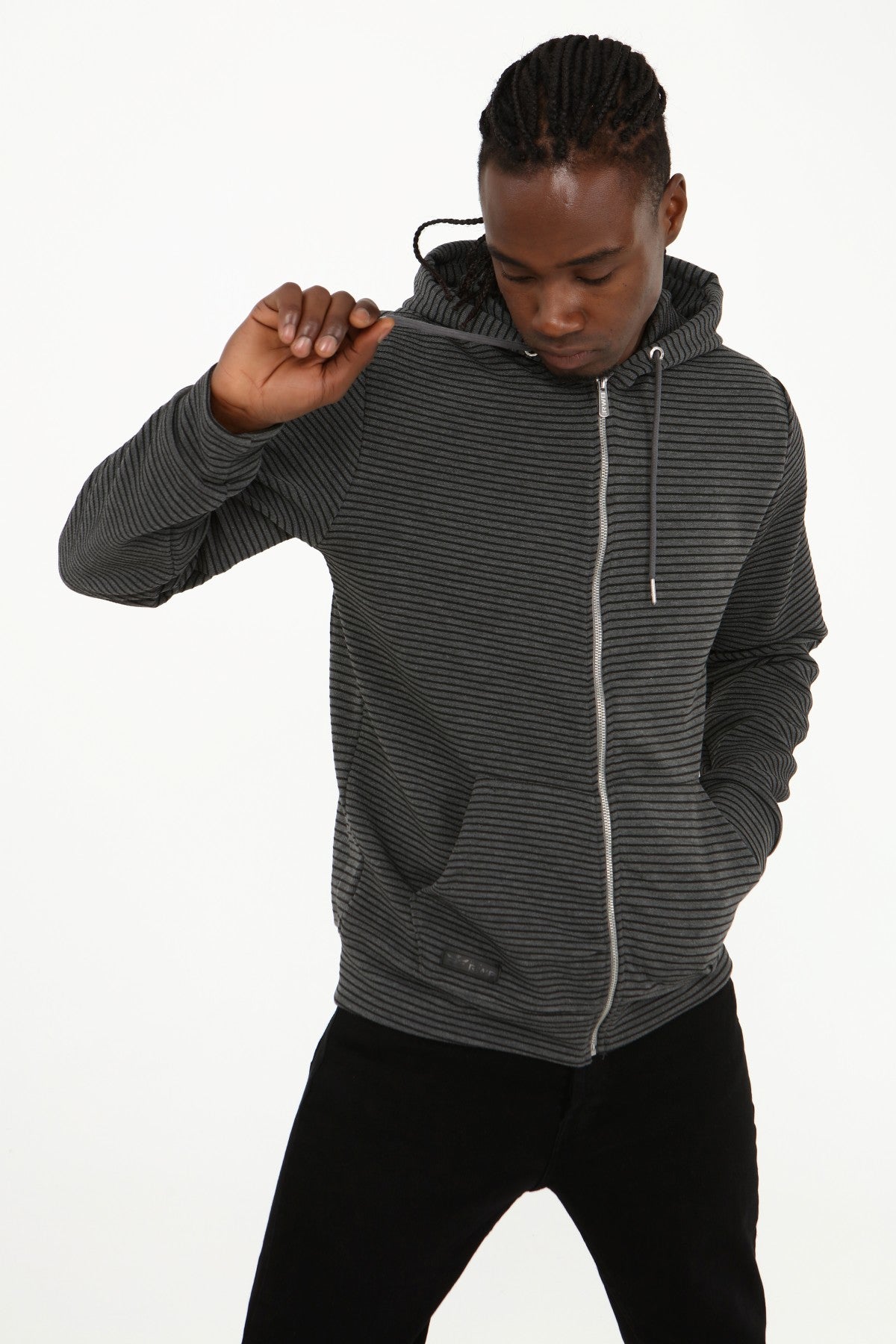 антрацит-суитчър-10-juno-1