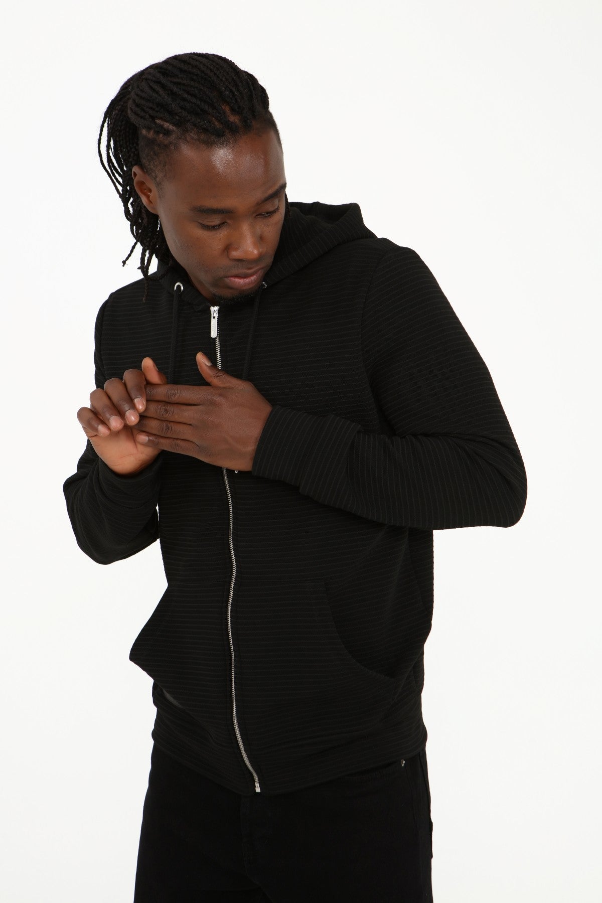 черен-суитчър-10-juno-1